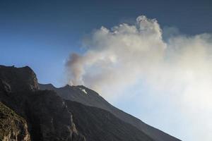 Stromboli vulcão Itália foto