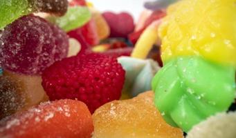 uma macro coleção do colorida doce e confeitaria, foto
