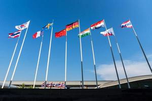 a nacional bandeiras do nove nações, tailândia, sul Coréia, França, Suécia, China, Alemanha, tcheco república, Holanda, Índia foto