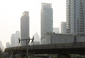 ar poluição e PM 2,5 acima perigoso nível dentro Bangkok Tailândia foto