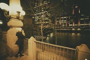 marcha 3 2023. Chicago, illinois. arquitetura e edifícios dentro centro da cidade Chicago às noite. foto