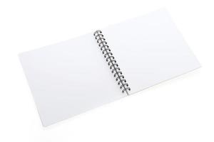 caderno em branco isolado foto