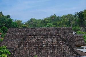 1 Formato do coberturas a partir de tradicional indonésio edifícios é joglo foto