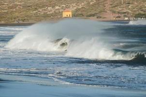 enormes ondas do mar foto