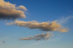 lindo céu nublado foto