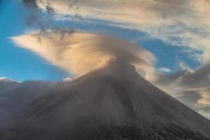 kluchevskoy vulcão, Kamchatka foto