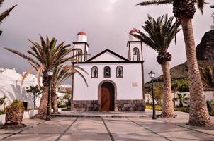 velho Igreja dentro a montanhas foto