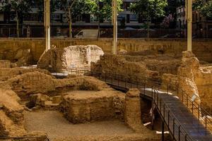 lindo ruínas do a antigo romano anfiteatro dentro Zaragoza Espanha museo del teatro de cesaraugusta foto