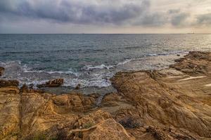 panorama do a Beira-Mar do alicante Espanha em uma caloroso ensolarado outono dia foto