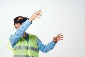 construção trabalhador dentro trabalhando Formato plantas virtual realidade óculos construção foto