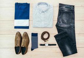 conjunto de moda masculina foto