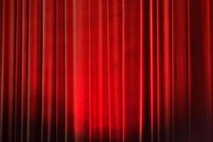 fundo show cortina vermelho. teatro cortinas. foto