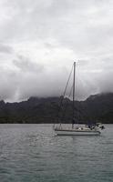 ancorado fora Moorea foto