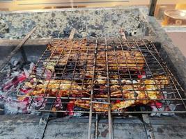 polvo, caranguejo e peixe frai dentro cox bazar foto