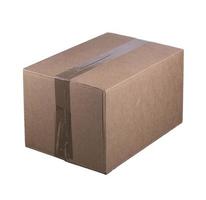 cartão caixa em uma branco fundo. caixa embalado e selado com fita. recipiente para transporte do bens. foto