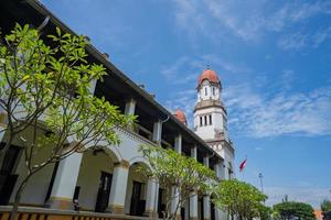 a velho estação do Semarang central Java semarangue, Lawang sewu. a foto é adequado para usar para viagem destino, feriado poster e viagem conteúdo meios de comunicação.