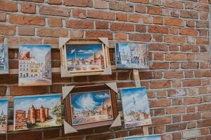 quadros em tela de pintura mostrando a velho Cidade do Varsóvia dentro Polônia recordações a partir de feriados foto