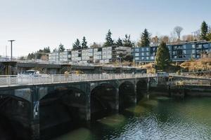 Seattle, Ballard, EUA. marcha 2022. Visão do a hiram chittenden fechaduras, ou Ballard falta, uma complexo do parece às a oeste fim do salmão baía. de Washington lago Washington navio canal foto