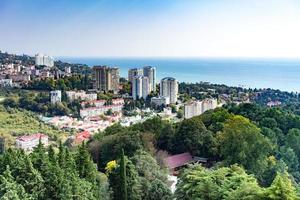 vista aérea da cidade em sochi, rússia foto