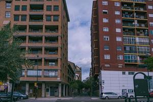 ruas dentro a histórico velho Cidade do zaragoza, Espanha foto