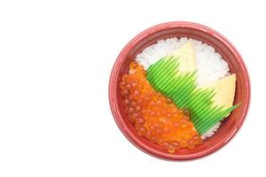 comida japonesa na tigela foto