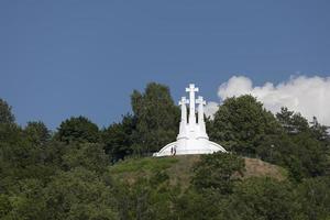 três cruzes dentro vilnius foto