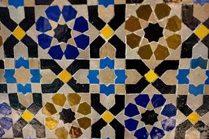fundo do colorida cerâmico mosaico dentro árabe estilo foto