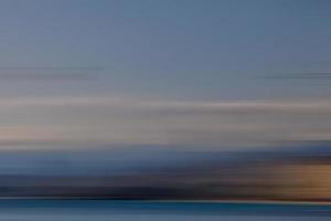 panorama do Benidorm Espanha dentro uma ensolarado dia em a Beira Mar com gaivotas foto