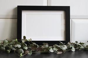 horizontal Preto quadro, Armação brincar com pérola do corações plantar foto