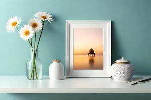 mínimo branco cenário quadro, Armação tela de pintura exibição com flor dentro vaso foto