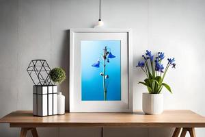 mínimo branco cenário quadro, Armação tela de pintura exibição com flor dentro vaso foto