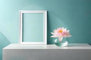 mínimo branco cenário quadro, Armação tela de pintura exibição com flor dentro vaso foto