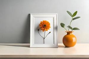 mínimo branco cenário quadro, Armação tela de pintura exibição com flor dentro vaso foto