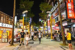 Taipei, Taiwan - Outubro 10, 2017- ximending é uma Vizinhança e compras distrito dentro a wanhua distrito do Taipei, Taiwan. isto estava a primeiro pedestre zona dentro Taiwan foto