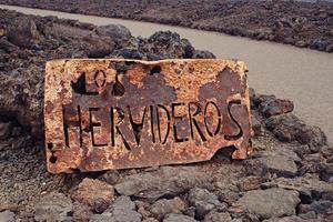 original vulcânico paisagens a partir de a espanhol ilha do Lanzarote foto