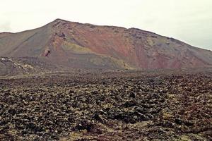 original vulcânico paisagens a partir de a espanhol ilha do Lanzarote foto