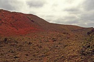 original vulcânico paisagens a partir de a espanhol ilha do Lanzarote foto
