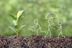 ilustração do uma bastão figura salvando a terra. alguém é rega a plantas, a de outros é ajudando a quente 1 com a guarda-chuva foto