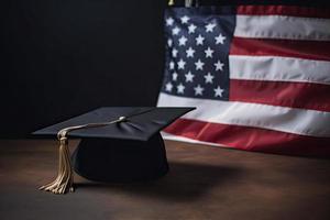 uma graduação boné em a americano bandeira foto