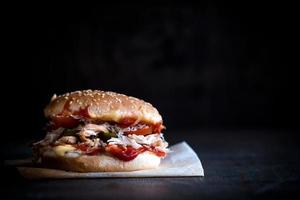 frango hamburguer com fatiado carne foto