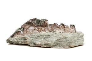 macro mineral pedra quartzo clorita paligorsquita Rocha em uma branco fundo foto