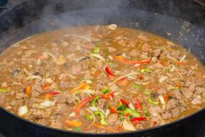 comida ao disco de arado típica da gastronomia argentina foto