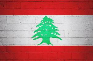 bandeira do Líbano pintado em uma parede foto