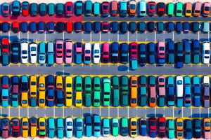 parques preenchidas com carros, topo visualizar. neural rede ai gerado foto