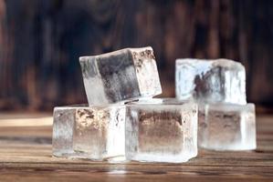cristal Claro gelo cubos foto