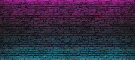 parede de tijolos vazia com luz neon azul e rosa
