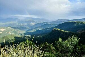 vista panorâmica da montanha foto