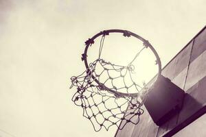 vintage de madeira basquetebol aro foto