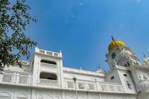 Visão do detalhes do arquitetura dentro dourado têmpora - Harmandir sahib dentro amritsar, punjab, Índia, famoso indiano sikh marco, dourado têmpora, a a Principal santuário do sikhs dentro amritsar, Índia foto