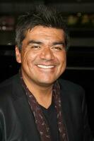 George lopez A chegar às a todos sobre Steve pré estreia às graumans chinês teatro dentro los angeles ca em agosto 26 20092009 foto